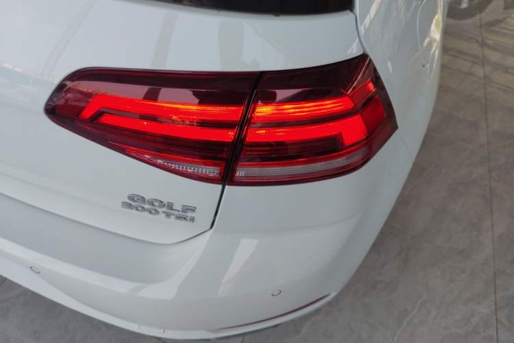 Used Volkswagen Golf 2019 200TSI DSG Comfort & Ambition Edition China VI Standard