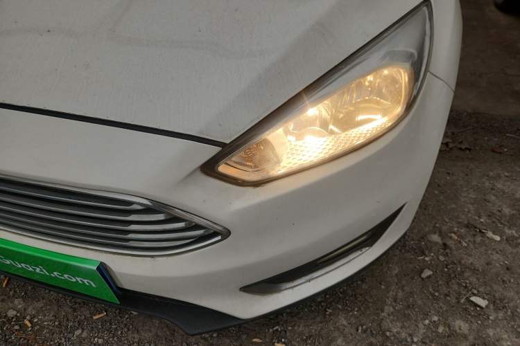 Used Ford Focus 2015 Sedan 1.6L Automatic Trend Model
