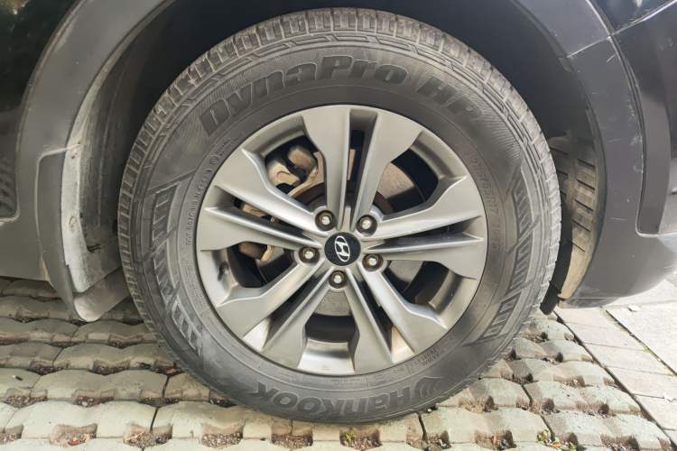 Used Hyundai Santa Fe 2013 2.4L Automatic 2WD Comfort Edition