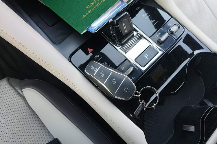 Used BYD Song PLUS New Energy 2025 DM-i Intelligent Driving 160KM Flagship Model
