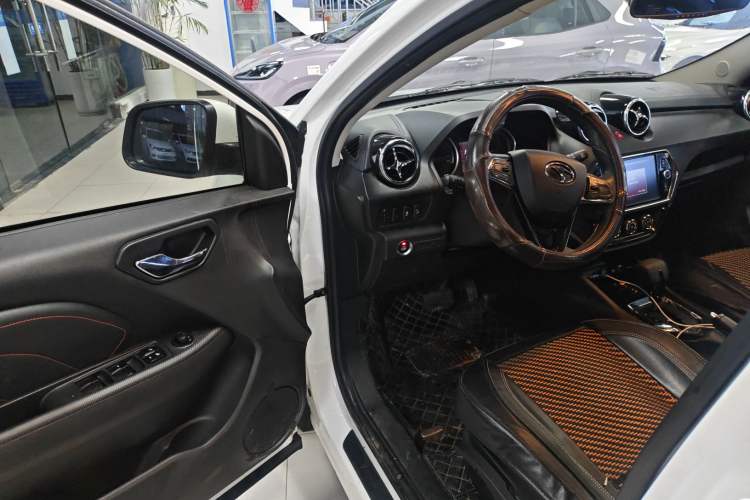 Used Soueast DX3 2016 1.5T CVT Prestige Edition