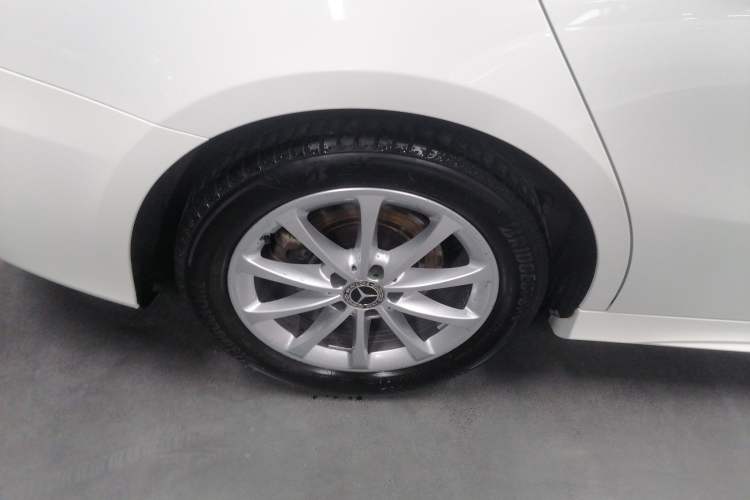 Used Mercedes-Benz A-Class 2021 A 200 L Sport Sedan Fashion Model
