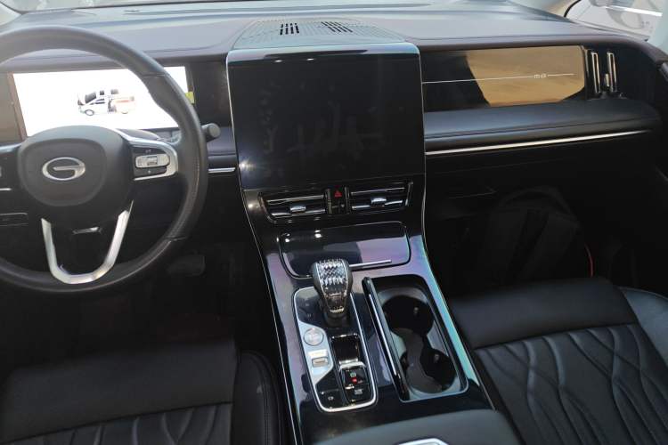 Used GAC Trumpchi M8 2024 Master Series 400T Prestige Edition
