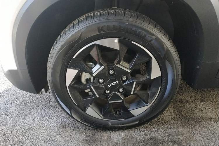 Used Kia Sonet 2024 1.5L Luxury Smart Edition