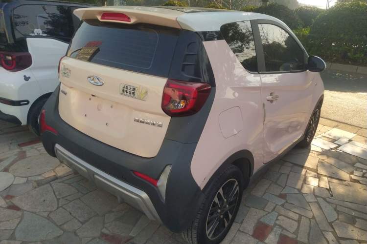 Used Chery Little Ant 2022 Revised Version Sweet Pink Edition Half-Sugar Version Lithium Iron Phosphate 30.7 kWh 30 kW 301 km
