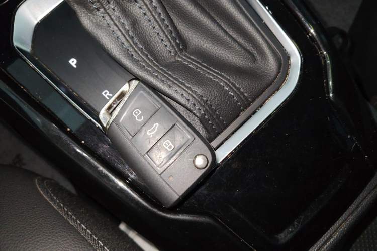 Used Volkswagen T-ROC 2020 280TSI DSG Two-Wheel Drive Comfort Version
