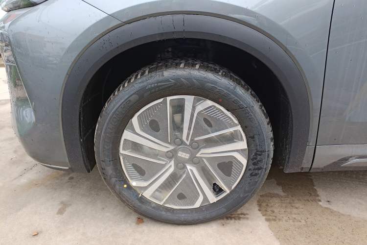 Used  Galaxy Xingjian 7 EM-i 2025 55 km Launch Edition
