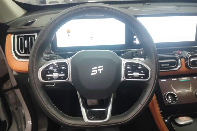 Used JETOUR Shanhai Shanhai L7 2024 1.5T 120km ULTRA 7-Seater
