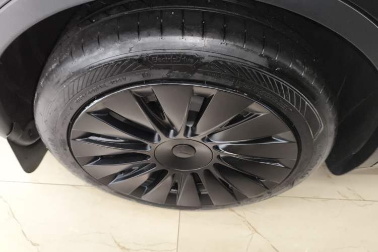 Used Tesla Model Y 2024 Rear-Wheel-Drive Version