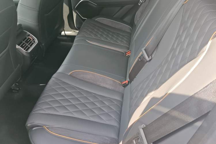 Used Wey Latte DHT 2022 1.5T DHT Extra-Large Cup