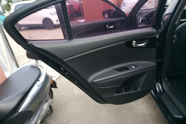 Used Kia K4 2015 1.8L Automatic GLS Special
