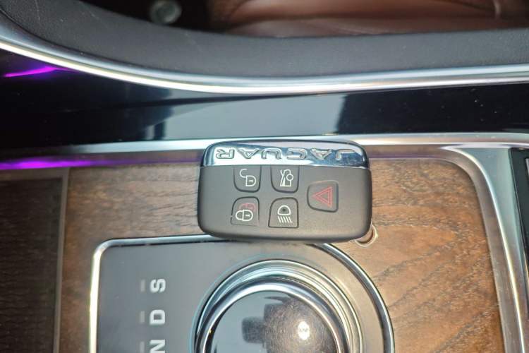 Used Jaguar XFL 2020 XFL 2.0T P250 Four-Wheel Drive Luxury Edition