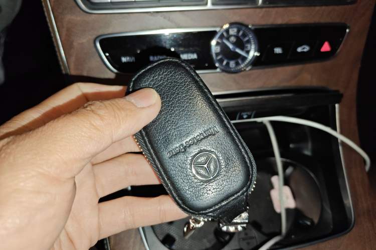 Used Mercedes-Benz E-Class 2018 Facelift E 300 L Luxury Edition