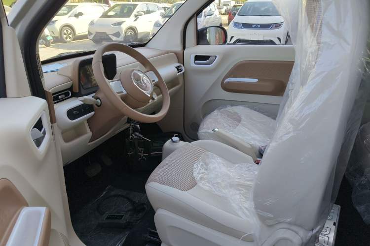 Used Wuling Hongguang MINIEV 2024 3rd Generation 215km Youth Edition
