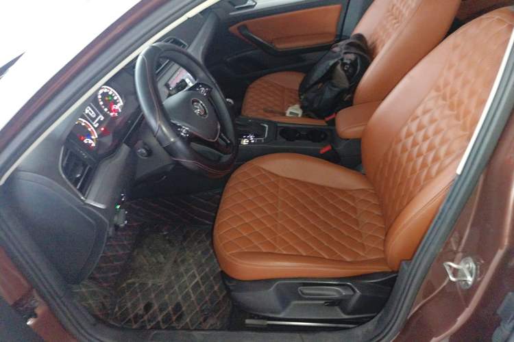 Used Volkswagen Lamando 2019 230TSI DSG Fashion Edition China V Standard