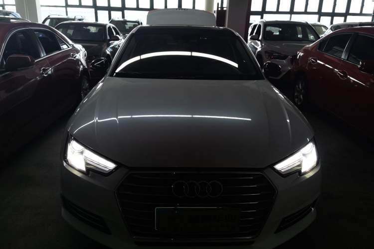 Used Audi A4L 2018 30th Anniversary Edition 40 TFSI Trendy Model