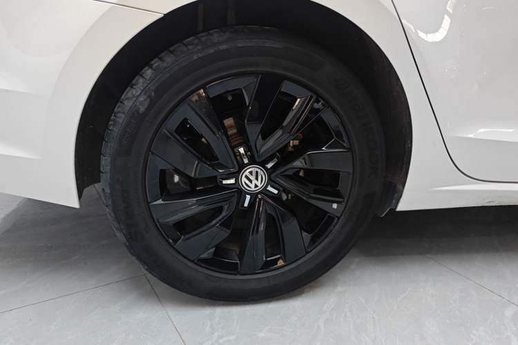 Used Volkswagen Lamando 2021 280TSI DSG Luxury Phantom Edition
