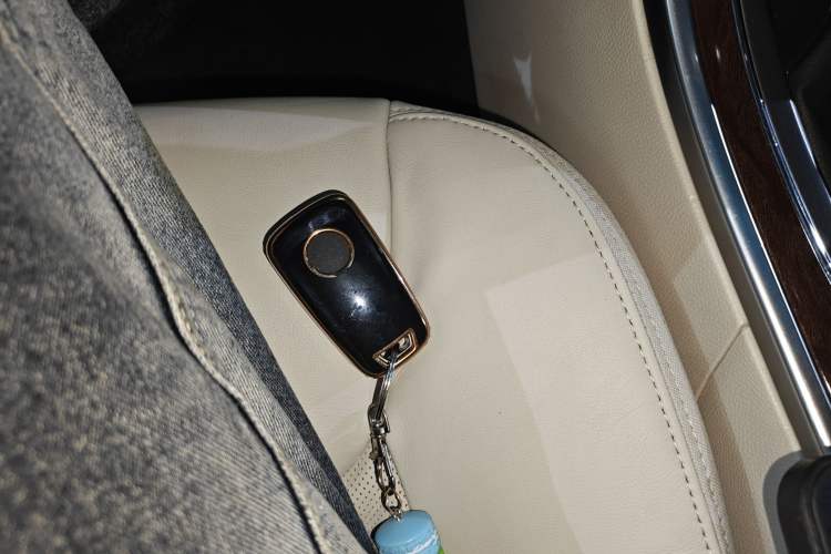 Used Roewe 950 2017 30T Internet Executive Supreme Edition
