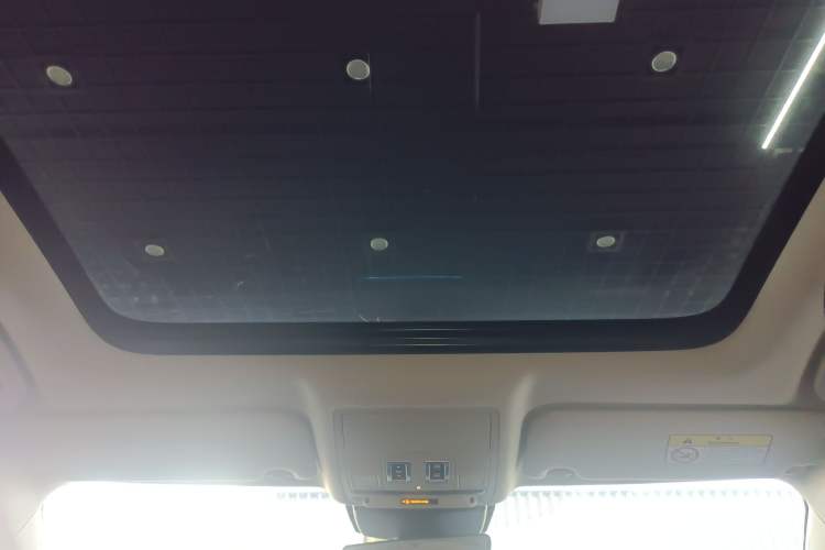 Used Jaguar XEL 2020 2.0T 200 PS S Advanced Elegance Edition
