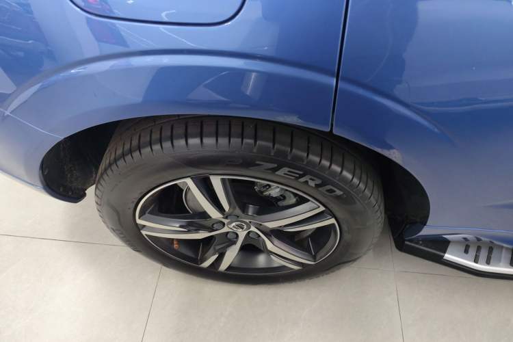 Used Volvo XC60 2019 T5 4x4 Zhiyuan Sport Edition China V Standard
