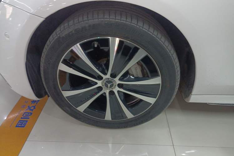 Used Mercedes-Benz E-Class New Energy 2021 E 350 e L Plug-in Hybrid Sports Sedan