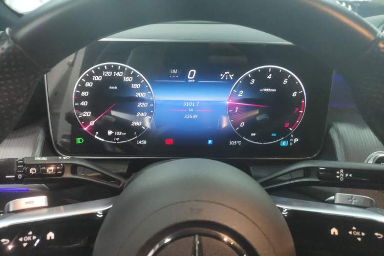 Used Mercedes-Benz GLC 2023 GLC 260 L 4MATIC Luxury Model 5 Seats