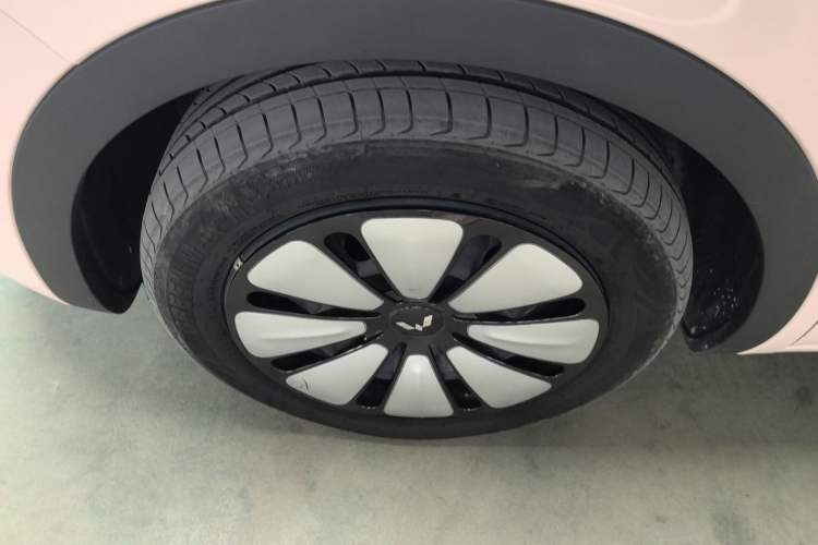 Used Wuling Bingo 2023 410 km Lingxi Deluxe Edition
