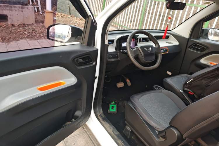 Used Wuling Hongguang MINIEV 2022 Easy Version Lithium Iron Phosphate