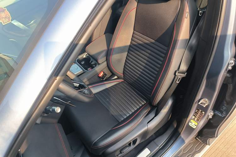 Used Land Rover Discovery Sport 2022 249 PS R-Dynamic S Performance Edition 5 Seats