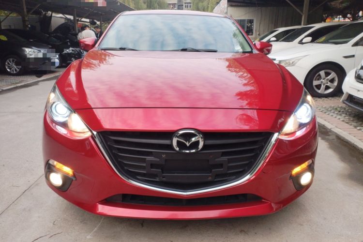 Used Mazda Mazda 3 Axela 2016 Sedan 1.5L Manual Comfort Model
