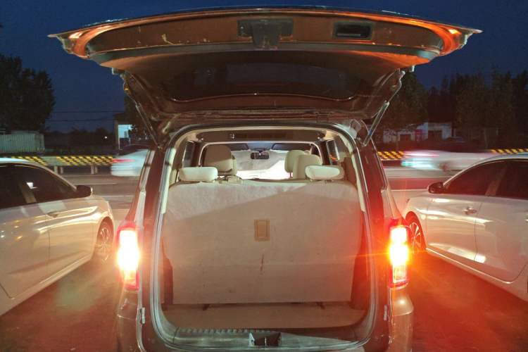 Used Wuling Hongguang 2019 1.5L S Standard Version China VI LAR
