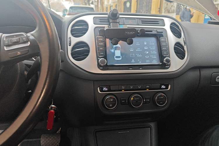 Used Volkswagen Tiguan 2015 1.8TSI Automatic Two-Wheel Drive Comfort Edition
