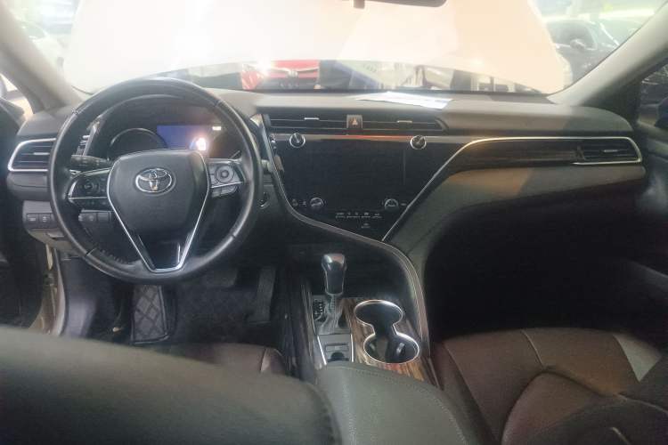 Used Toyota Camry 2019 Revised Version 2.0G Luxury Edition