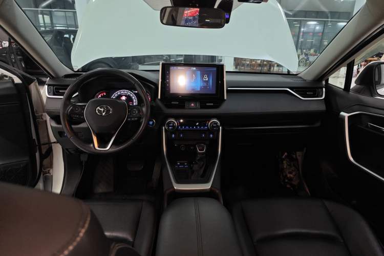 Used Toyota RAV4 2020 2.0L CVT Two-Wheel Drive Fashion PLUS Edition
