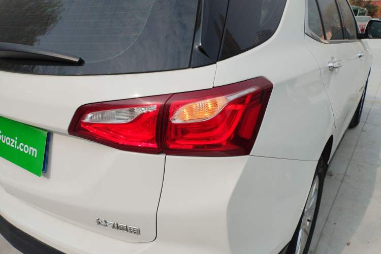 Used Chevrolet Equinox 2019 535T Automatic YuJie Edition China VI
