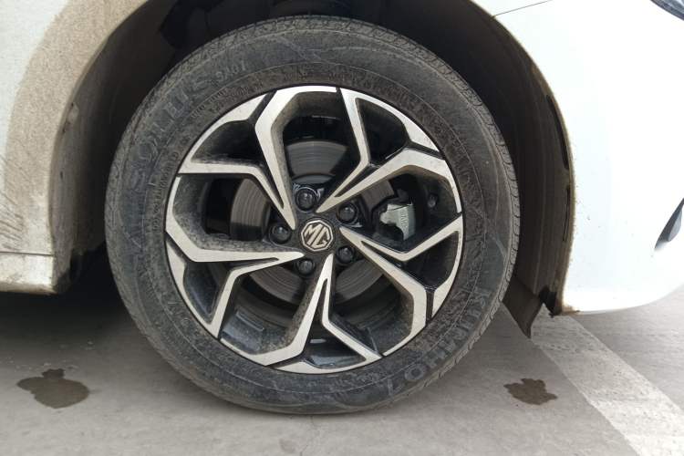 Used MG 5 2022 180 DVVT CVT Youth Style Edition
