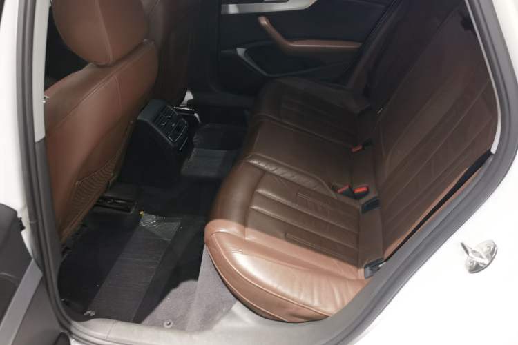 Used Audi A4L 2019 40 TFSI Fashion Version China V
