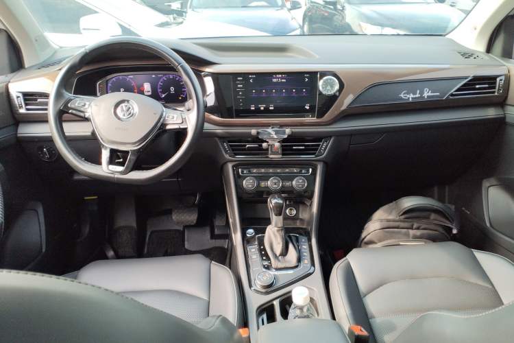 Used Volkswagen Tharu 2020 330TSI Four-Wheel Drive Flagship Version China VI Standard
