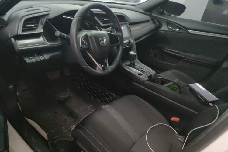 Used Honda Civic 2021 HATCHBACK 220TURBO CVT New Trendsetter