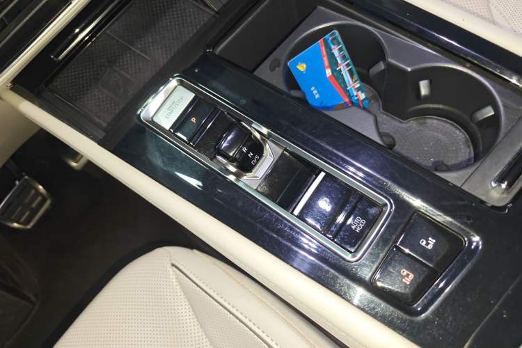 Used Volkswagen Viloran 2022 380TSI Prestige Edition
