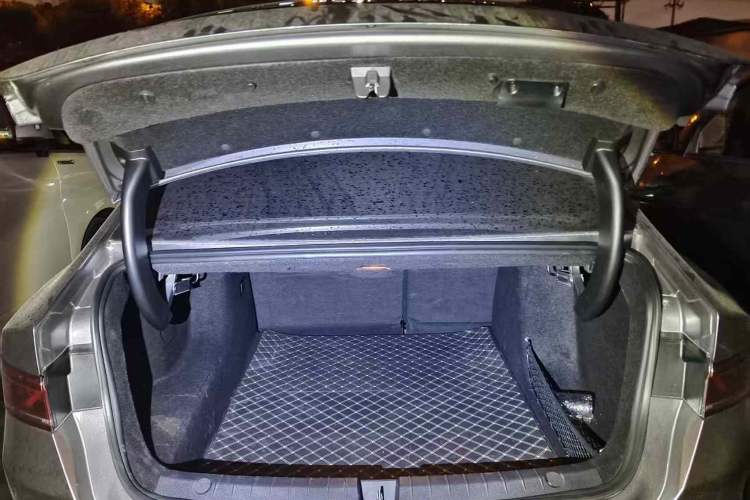 Used BYD Qin PLUS 2024 HONOR Edition DM-i 55KM Leading Model
