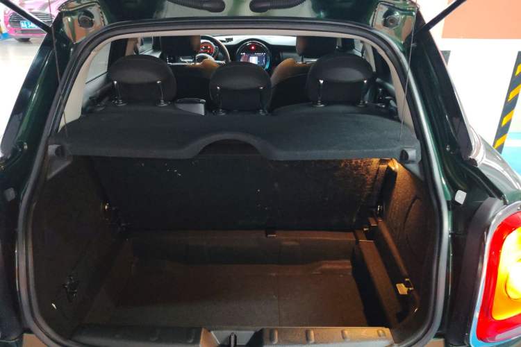 Used  MINI 2016 1.5T COOPER Five-Door Edition
