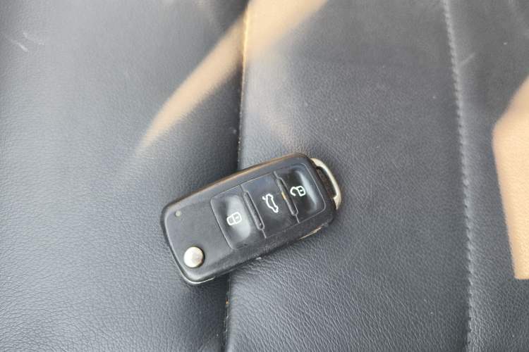 Used Volkswagen Lavida 2013 Restyled Classic 1.6L Automatic Comfort Edition
