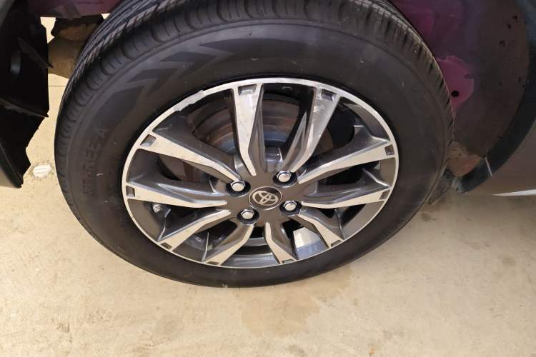 Used Toyota YARiS L 2021 X-Trail 1.5L CVT Luxury Edition
