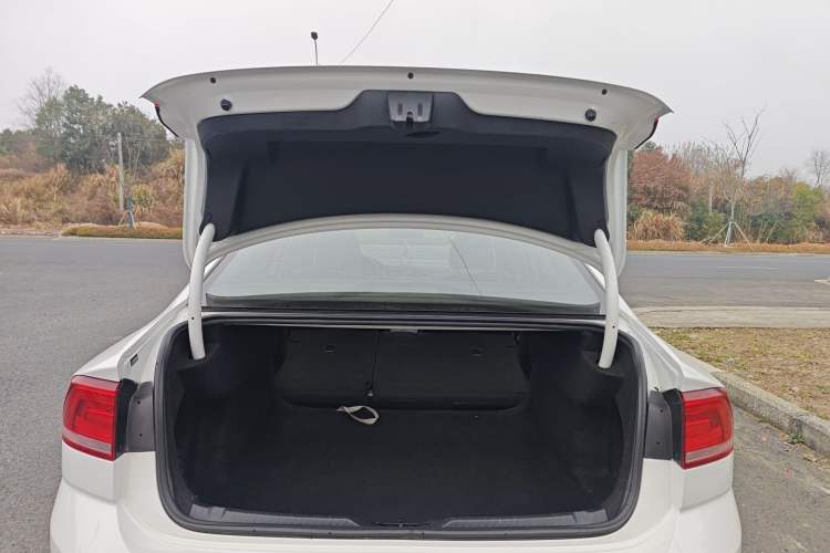 Used Volkswagen Lamando 2015 230TSI DSG Fashion Edition