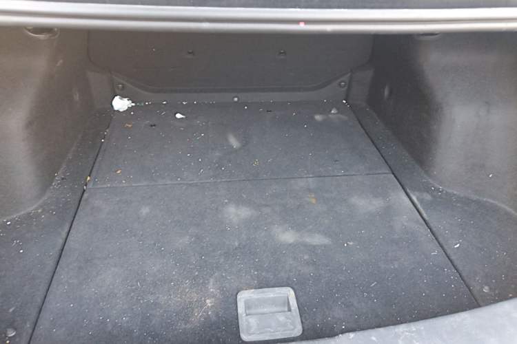 Used Hongqi E-QM5 2024 450km Range Commuter Version
