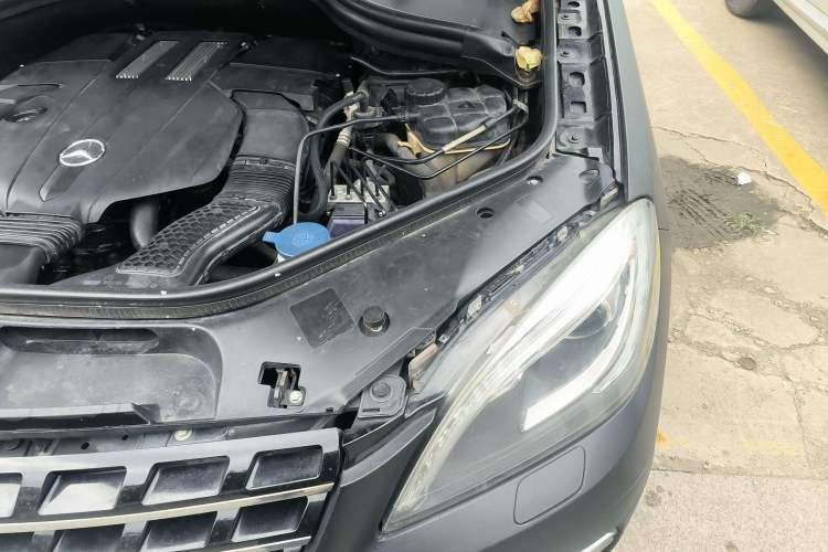 Used Mercedes-Benz M-Class 2014 ML 400 4MATIC Dynamic Model