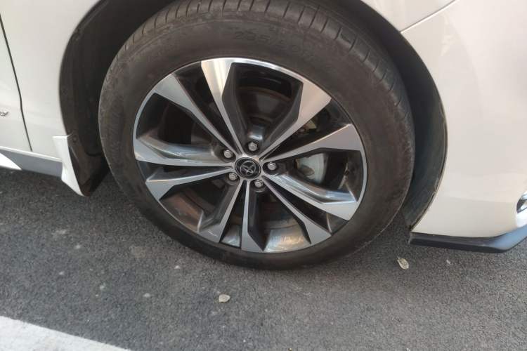 Used Toyota Granvia 2024 2.5L Hybrid Prestige ULTRA Edition
