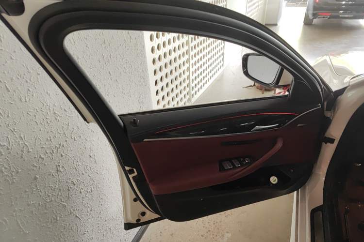 Used BMW 5 Series 2021 530Li Leading Model M Sport Package
