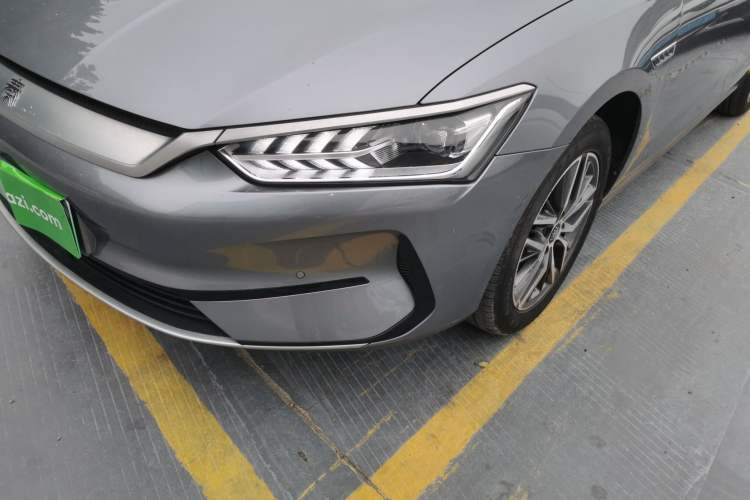 Used BYD Qin PLUS 2023 Champion Edition EV 420KM Superior Model
